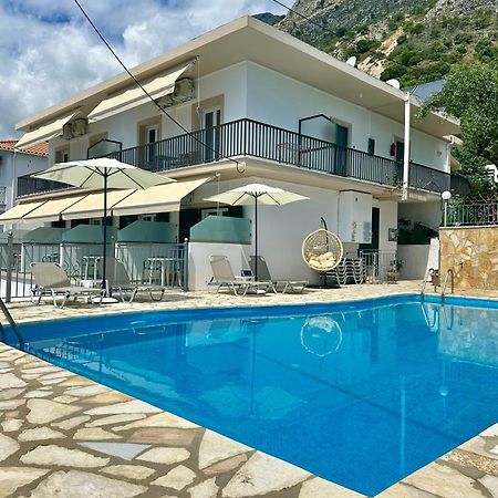 Vladimiros Apartments Barbati Exterior photo