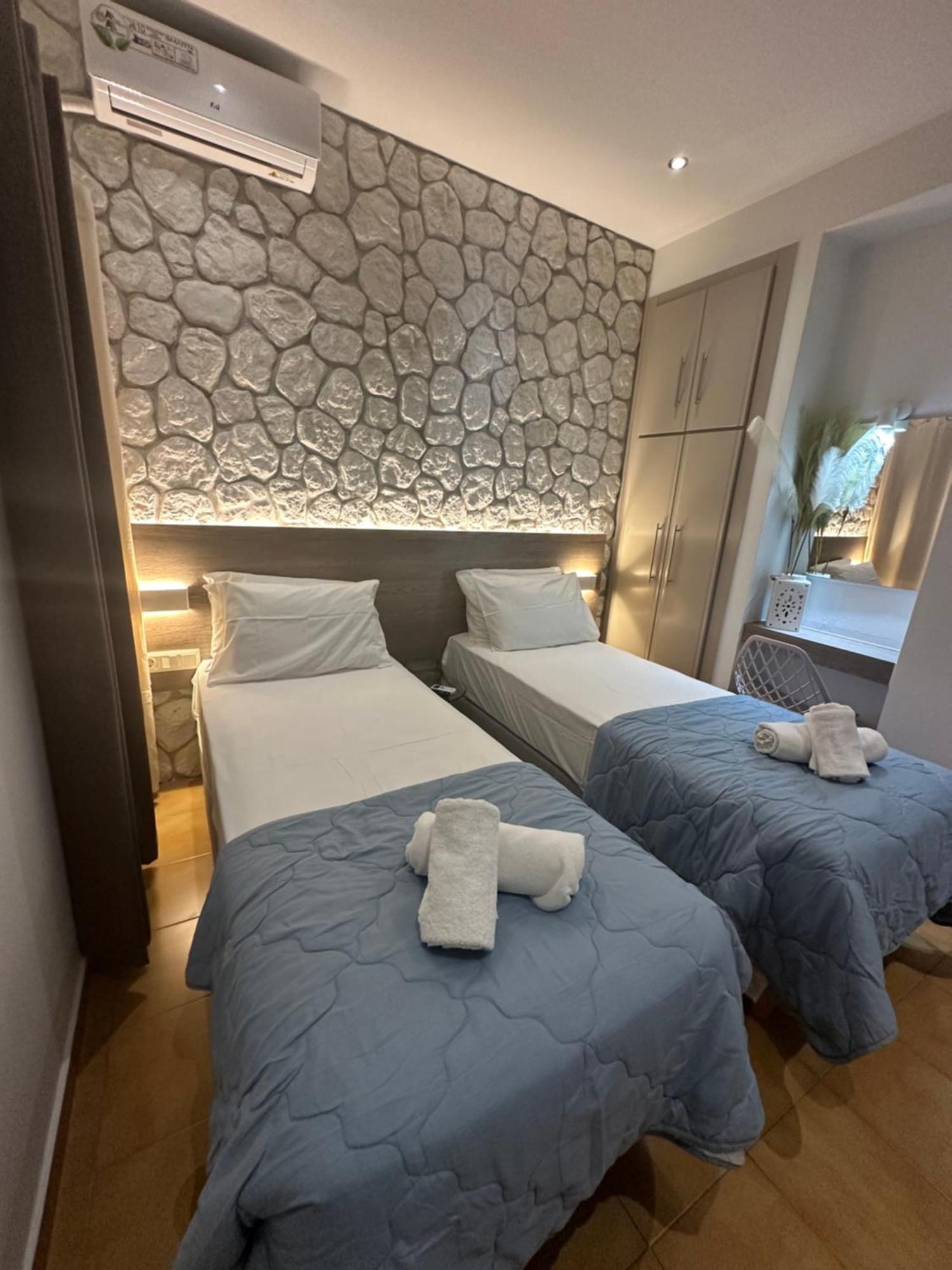 Vladimiros Apartments Barbati Exterior photo